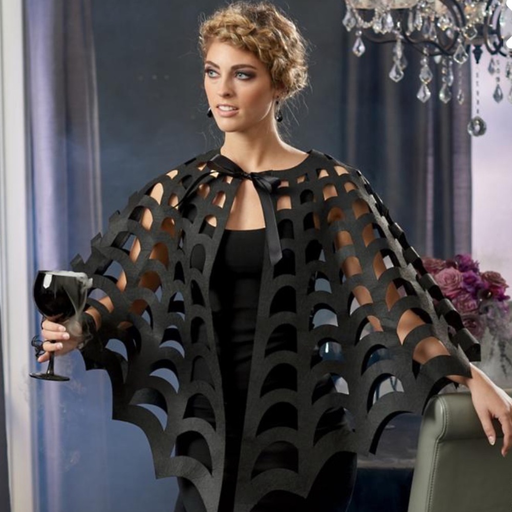 Spiderweb Cape